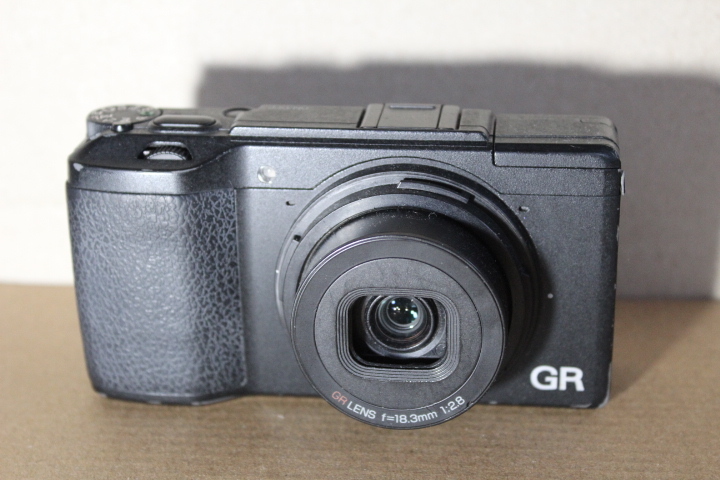 ジャンク・現状品■ RICOH GR II GR2　リコー 18.3mm 1:2.8　APS-C デジタルカメラ_画像2