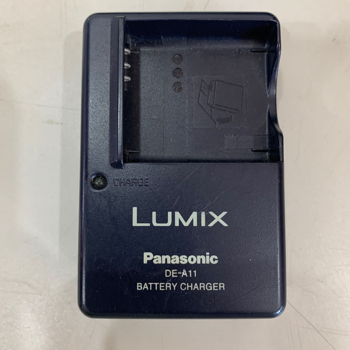 QW3872 Panasonic コンパクトデジタルカメラ DMC-FX7 バッテリー無し　動作未確認　0510_画像7