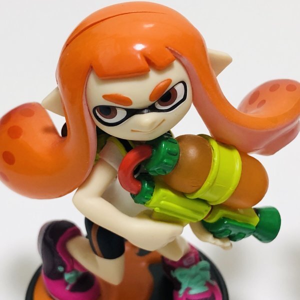 M6113 ●中古 即決●amiibo ガール オレンジ + ネオンピンク セット (スプラトゥーン アミーボ イカガール) ●_画像2