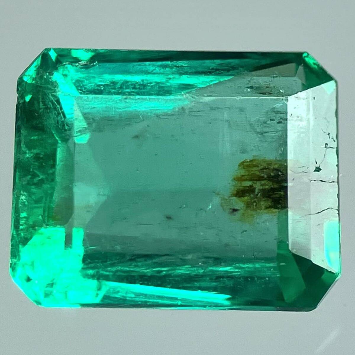 ［天然エメラルド0.830ct］M 約6.3×5.0mmソーティング付 ルース 裸石 宝石 ジュエリー emerald beryl ベリル　テDG0_画像1