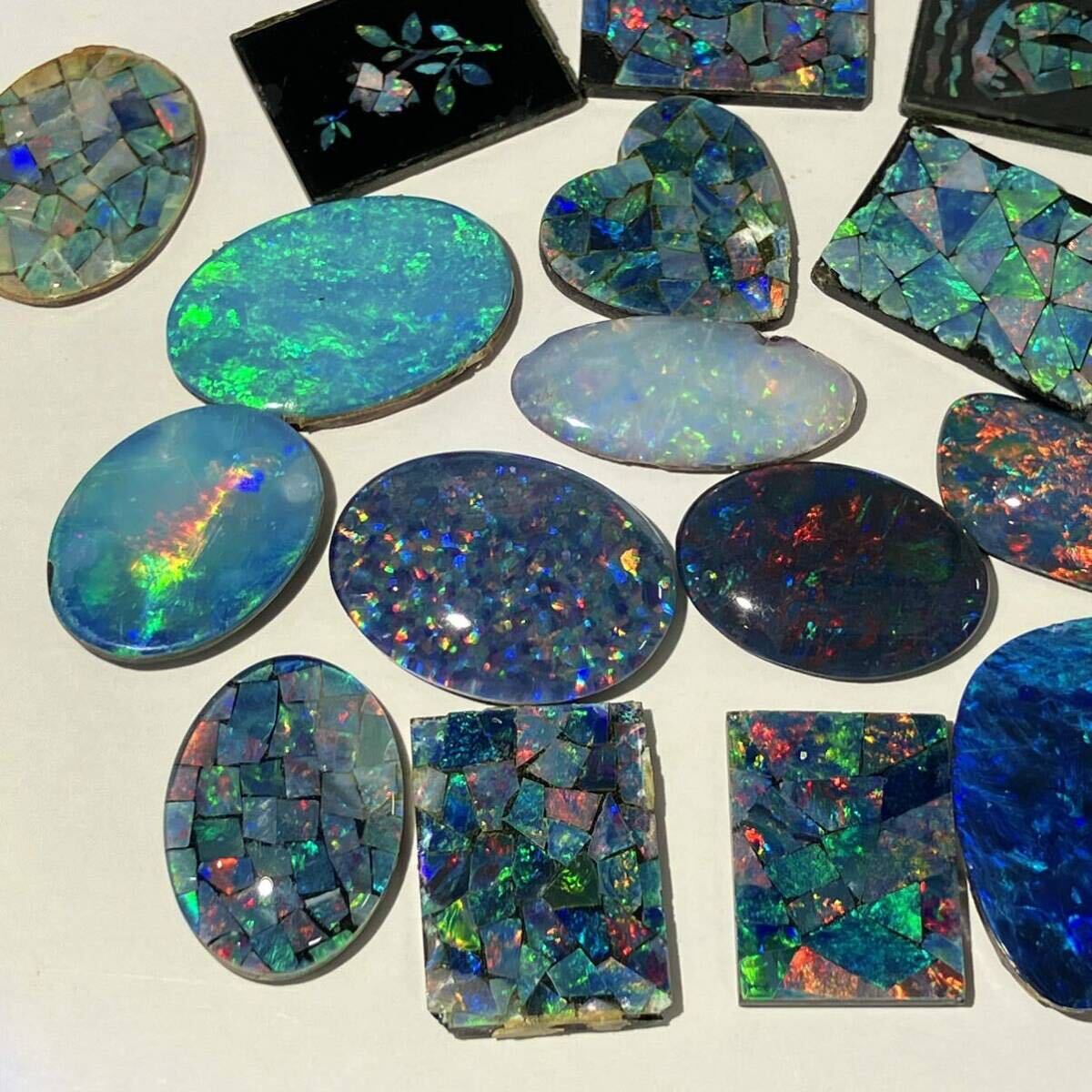 遊色効果!!［ダブレットオパール16点おまとめ100ct］M ルース 裸石 宝石 ジュエリー jewelry opal モザイク mosaic 遊色_画像2