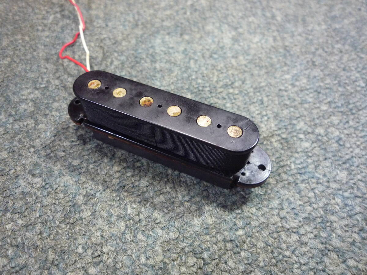 1990年代製 FERNANDES DS-1 Single Coil Pickup Black　フェルナンデス シングルコイルピックアップ　フロント　PUカバーなし_画像5