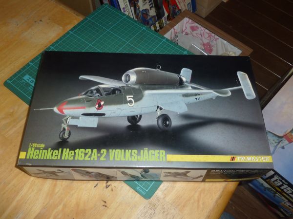 1/48　ハインケル he162 A-2 フォルクスイェーガー　トライマスター TRIMASTER VOLKSJAGER　サラマンダー_画像1