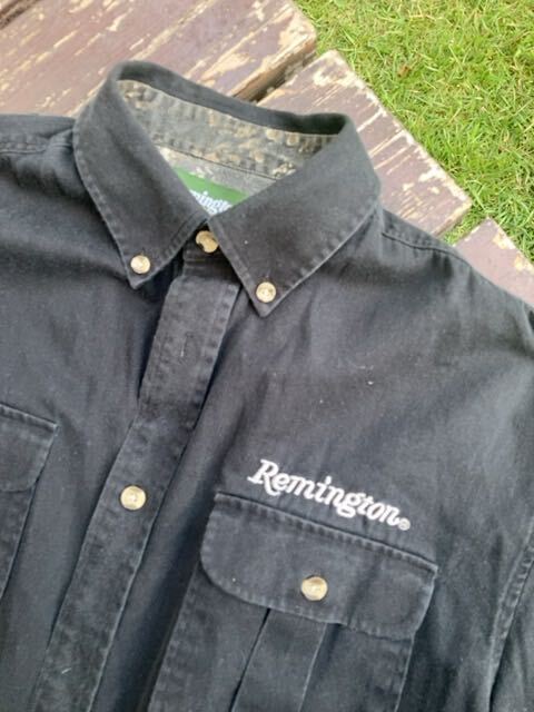 Remington】長袖 シューティング/ハンティングシャツ: USサイズM: レミントン 狩猟 射撃 有害鳥獣駆除 猟友会 Remington】長袖 シューティング/ハンティングシャツ: USサイズM: レミントン 狩猟 射撃 有害鳥獣駆除 猟友会