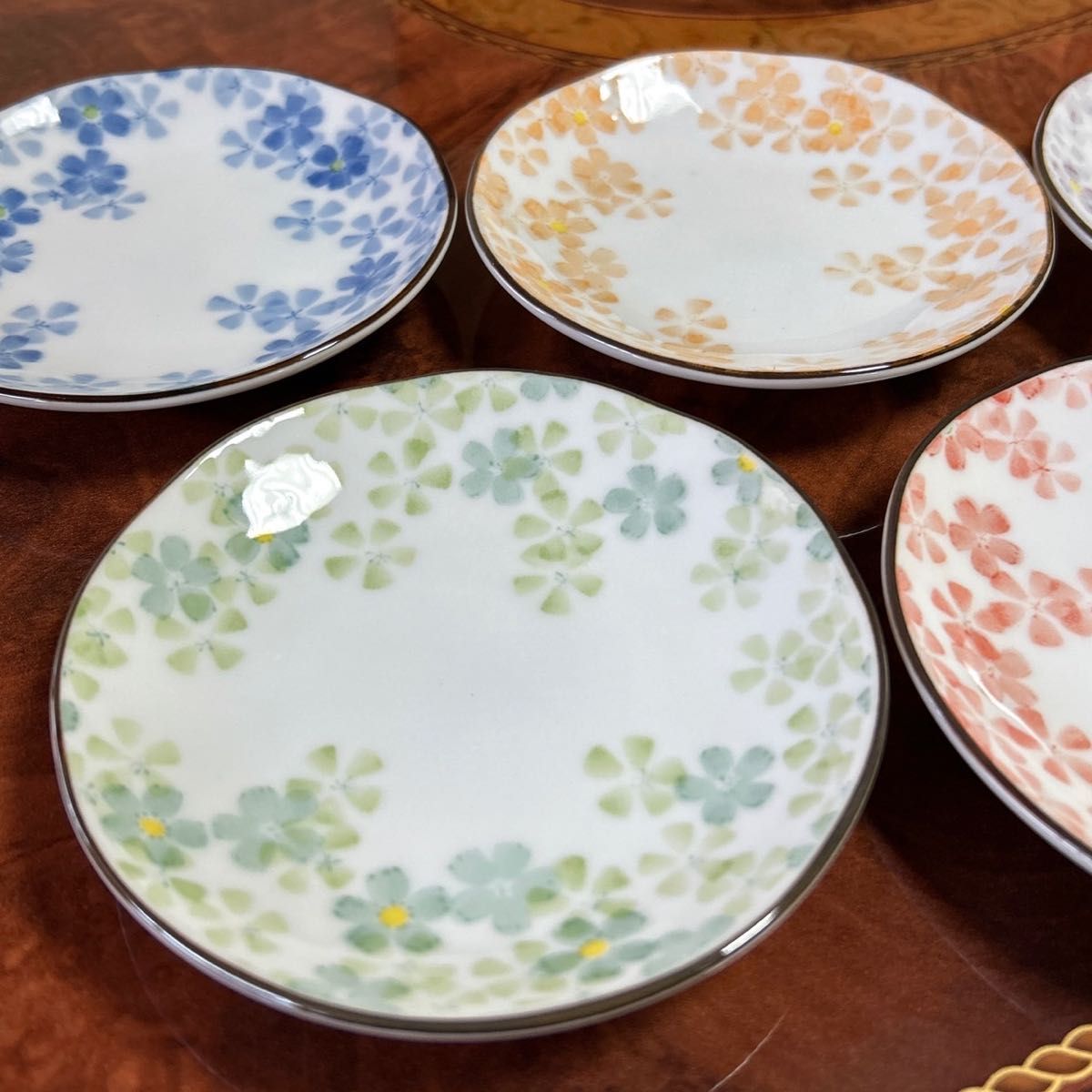 美濃焼　禅　取り皿　５枚セット　色絵変わり　和食器　銘々皿　小皿　青　ピンク　緑
