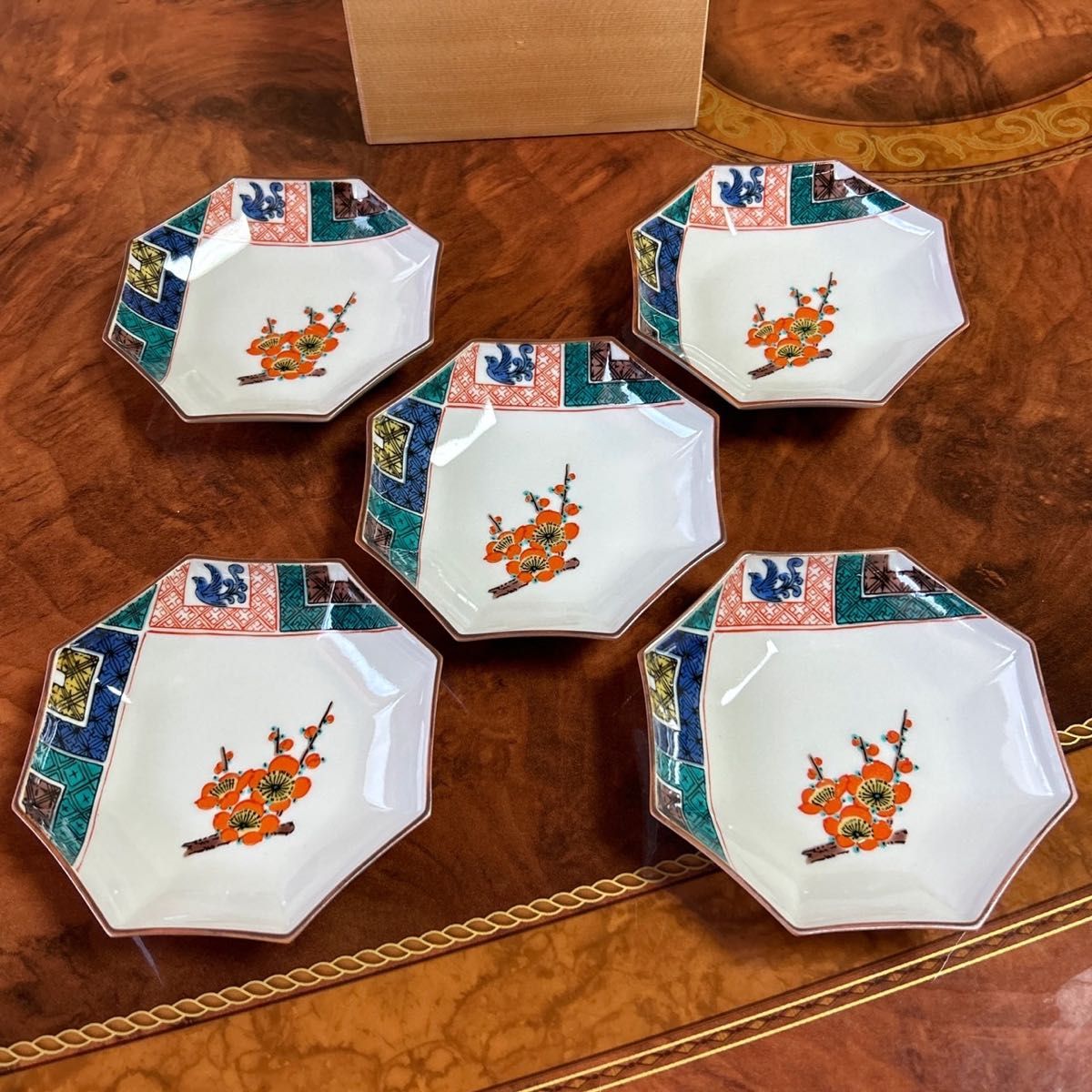 九谷焼 八角皿揃 5枚セット 銘々皿 小皿 豆皿 色絵 青手 赤絵 九谷焼 八角皿揃 5枚セット 銘々皿 小皿 豆皿 色絵 青手 赤絵