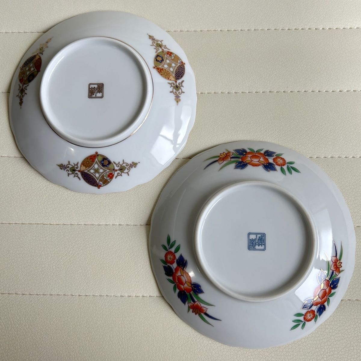 美品 陶器 年代物 市㐂製 銘々皿 山水 半月 丁寧に描かれた絵柄 美品 陶器 年代物 市㐂製 銘々皿 山水 半月 丁寧に描かれた絵柄