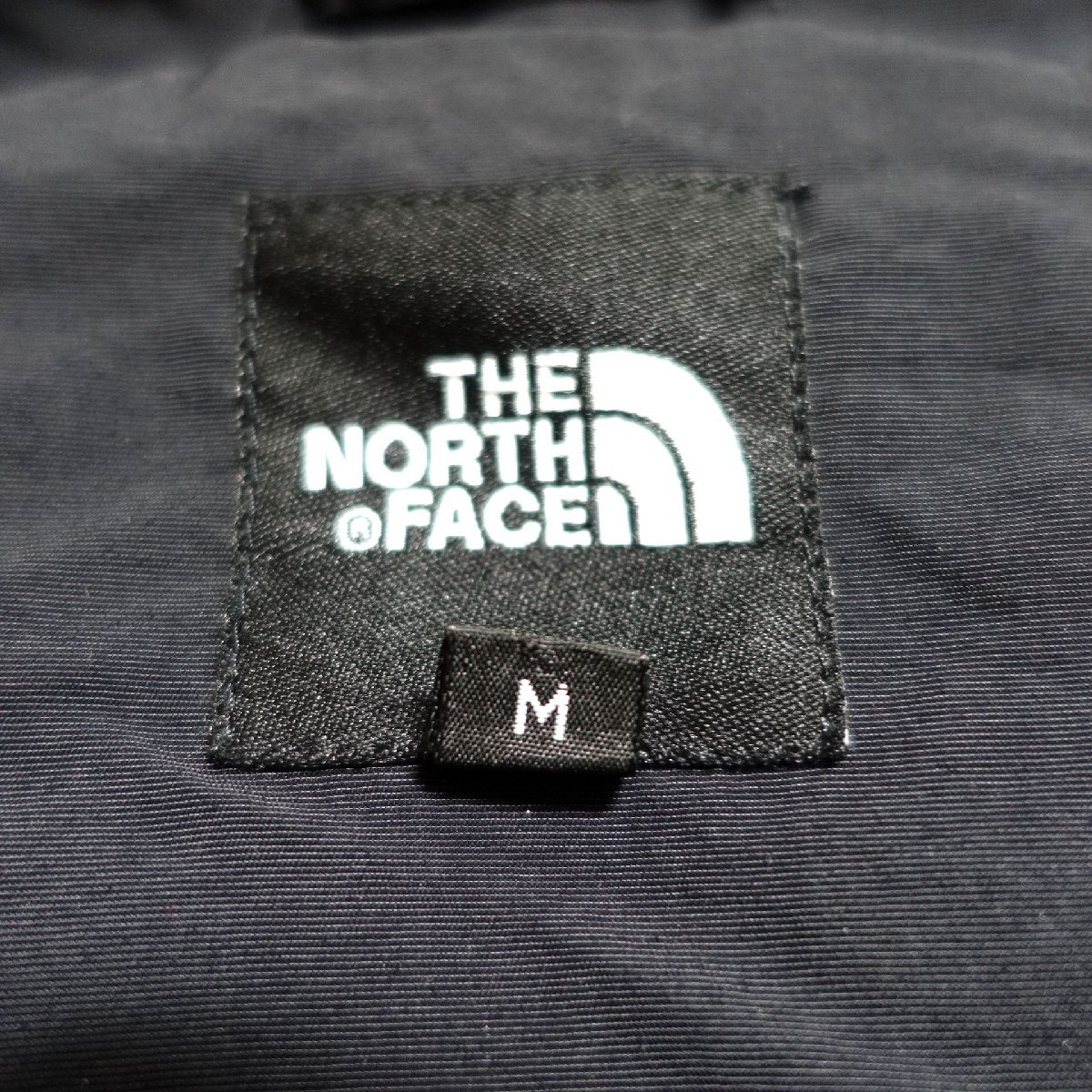 THE NORTH FACE ノースフェイス マウンテンパーカー メンズ Mサイズ 正規品 ブラック A5301の画像5