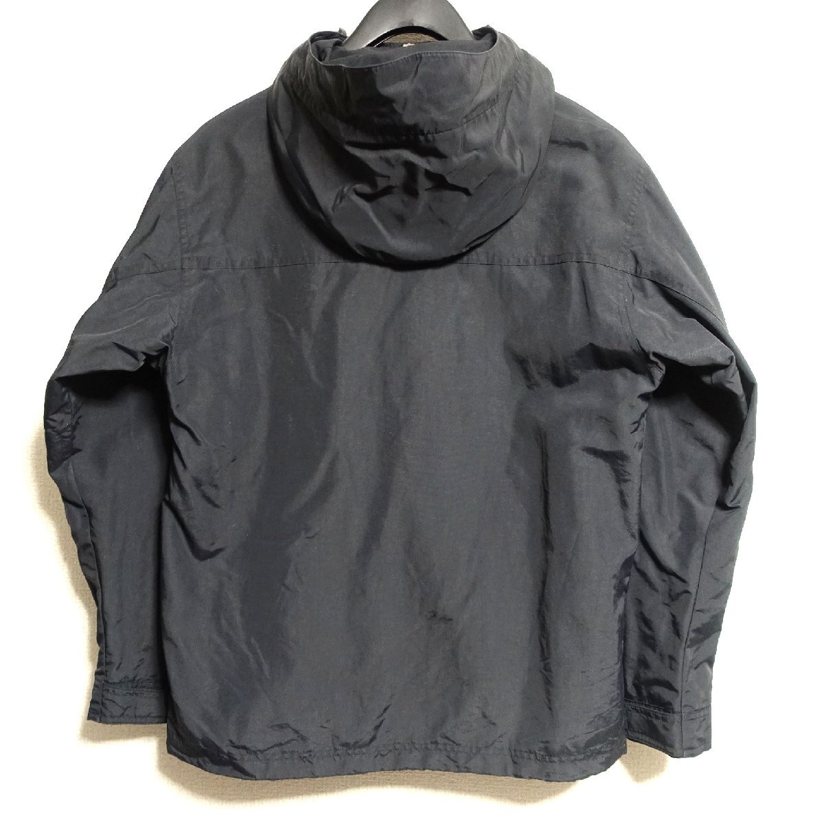 THE NORTH FACE ノースフェイス 腕ロゴ マウンテンパーカー メンズ Sサイズ 正規品 ブラック A4967_画像2