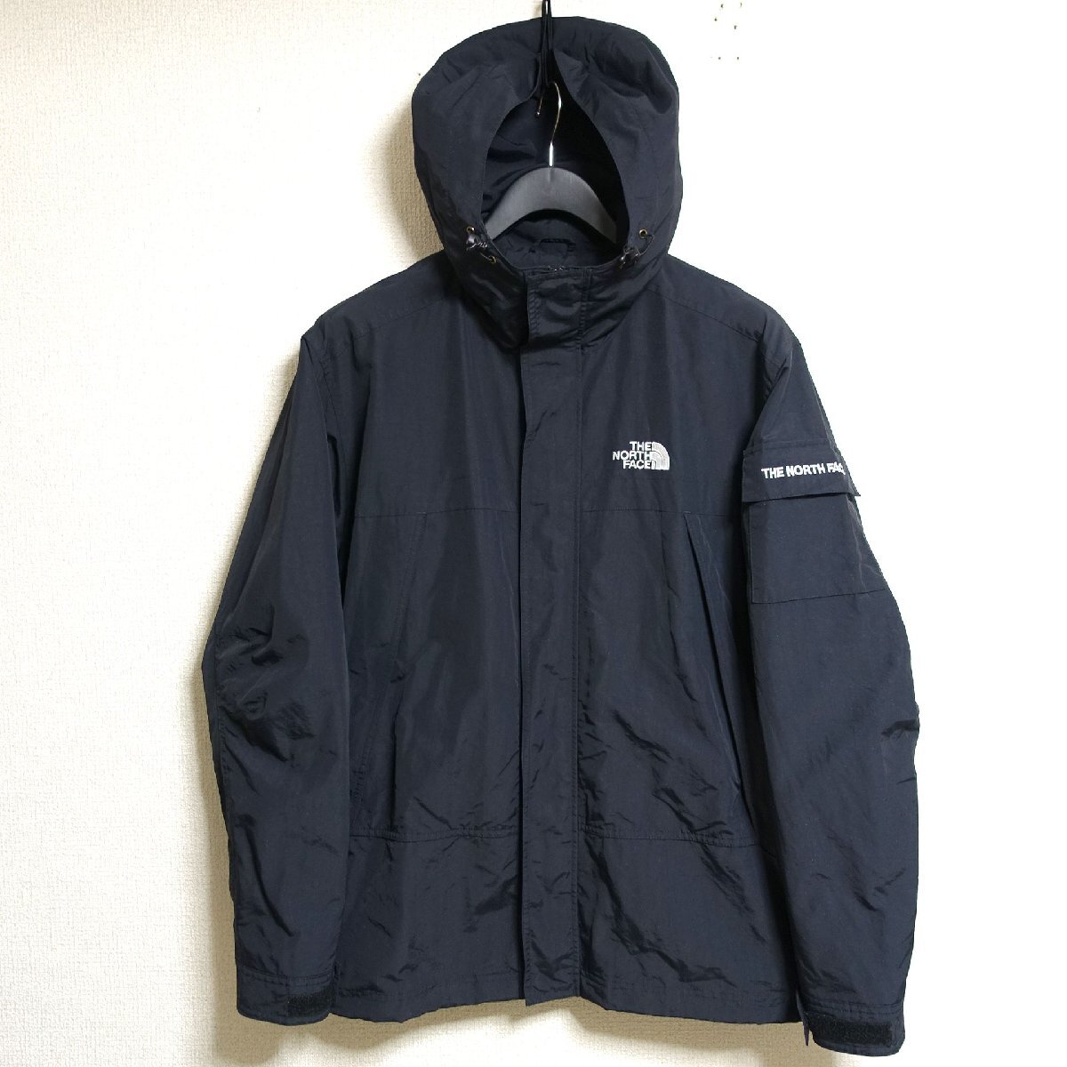 THE NORTH FACE ノースフェイス 腕ロゴ マウンテンパーカー メンズ Lサイズ 正規品 ブラック A5378_画像1