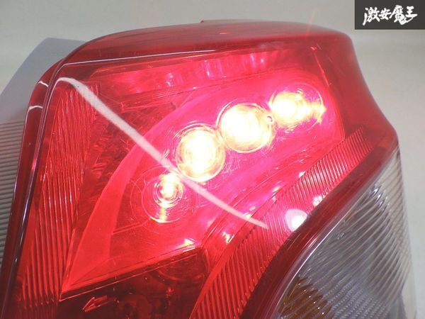 【点灯OK割れ無し】 トヨタ 純正 NSP130 KSP130 NCP130 ヴィッツ 前期 LED テール ライト ランプ 右 右側 運転席側 KOITO 52-228 棚12-5_画像2