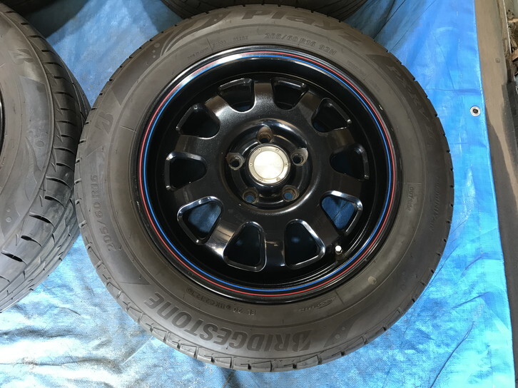 激安即決！タイヤ＋ホイール！RADIANCE 16-7J 5H/114.3 ET55 + 205/60R16 中古4本 ジェイド/ステップワゴン！HM000919_画像4