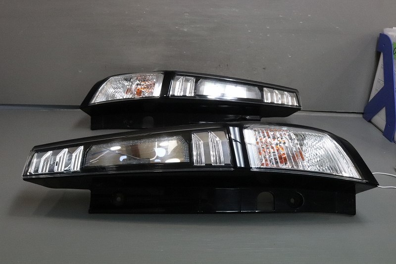 トヨタ タンク カスタムG (M900A) 純正 コイト 動作保証 テールランプ テールライト 左右セット LED全点灯OK クリア 220-69045 p046102_画像1