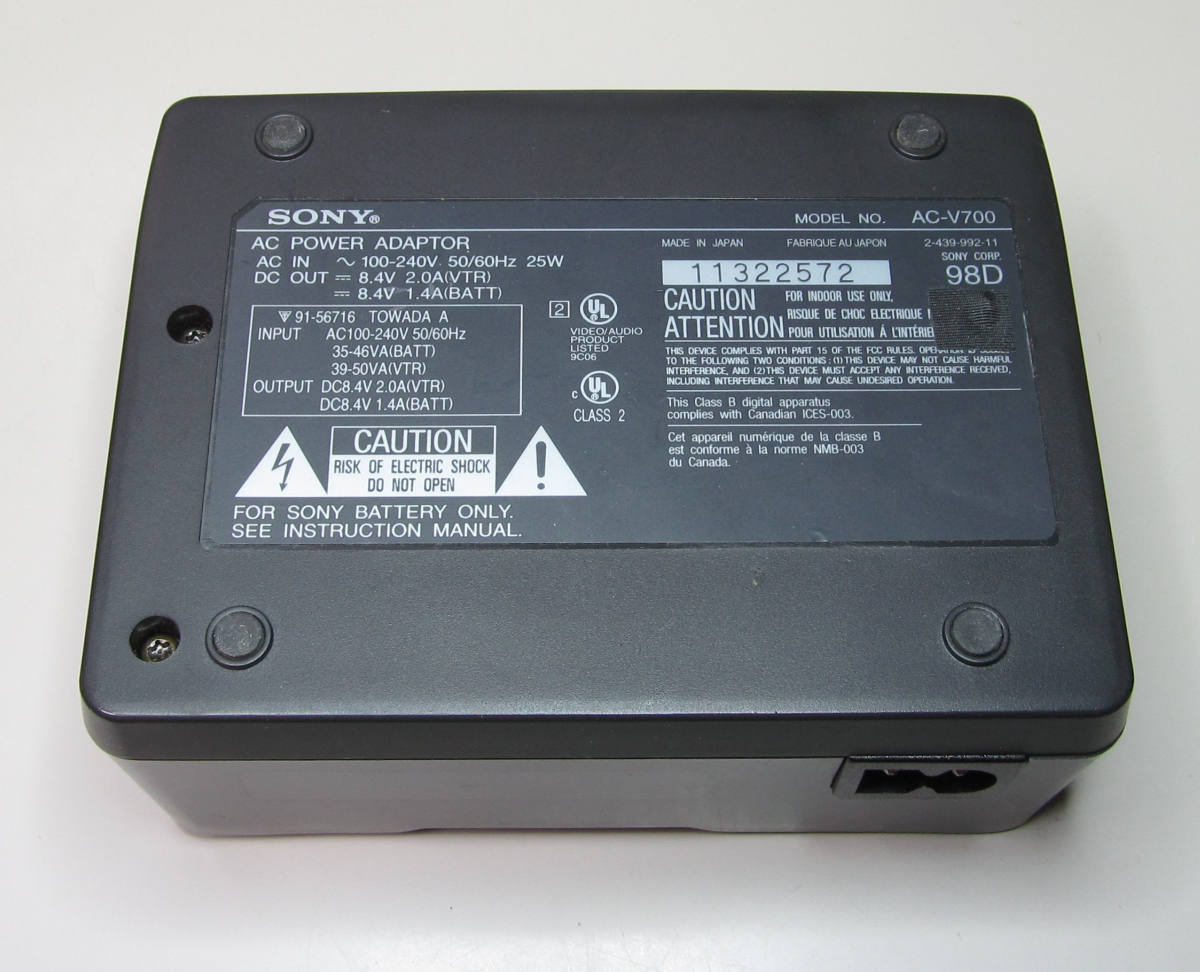 SONY/AC-V700/AC CHARGER/ зарядное устройство для аккумулятора 