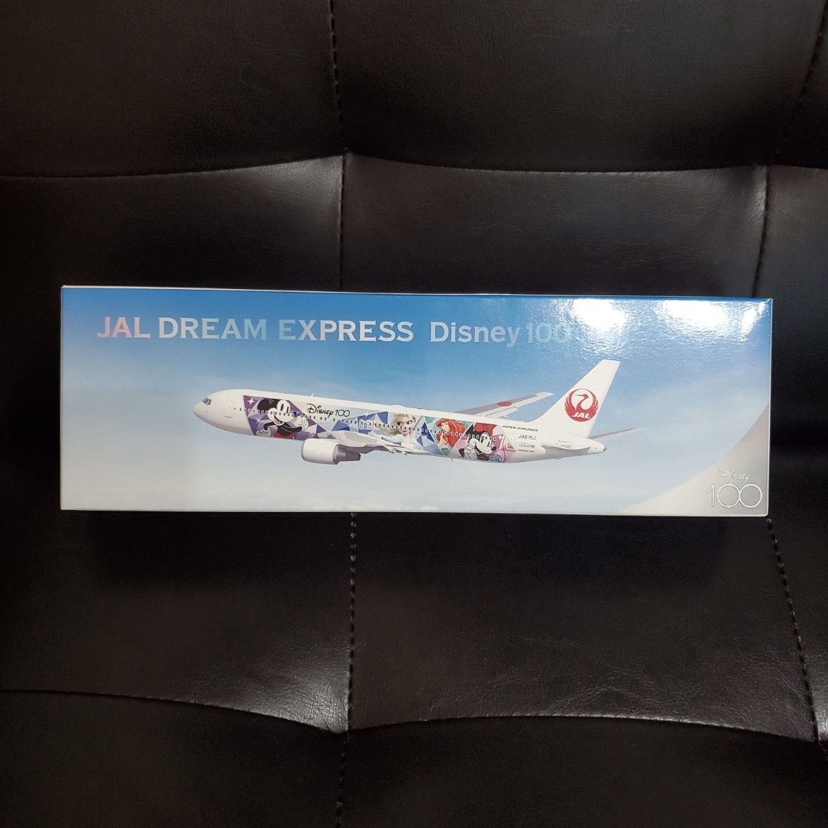 JAL DREAM EXPRESS Disney 100周年 1/200 飛行機模型 ディズニー JAL DREAM EXPRESS Disney 100周年 1/200 飛行機模型 ディズニー