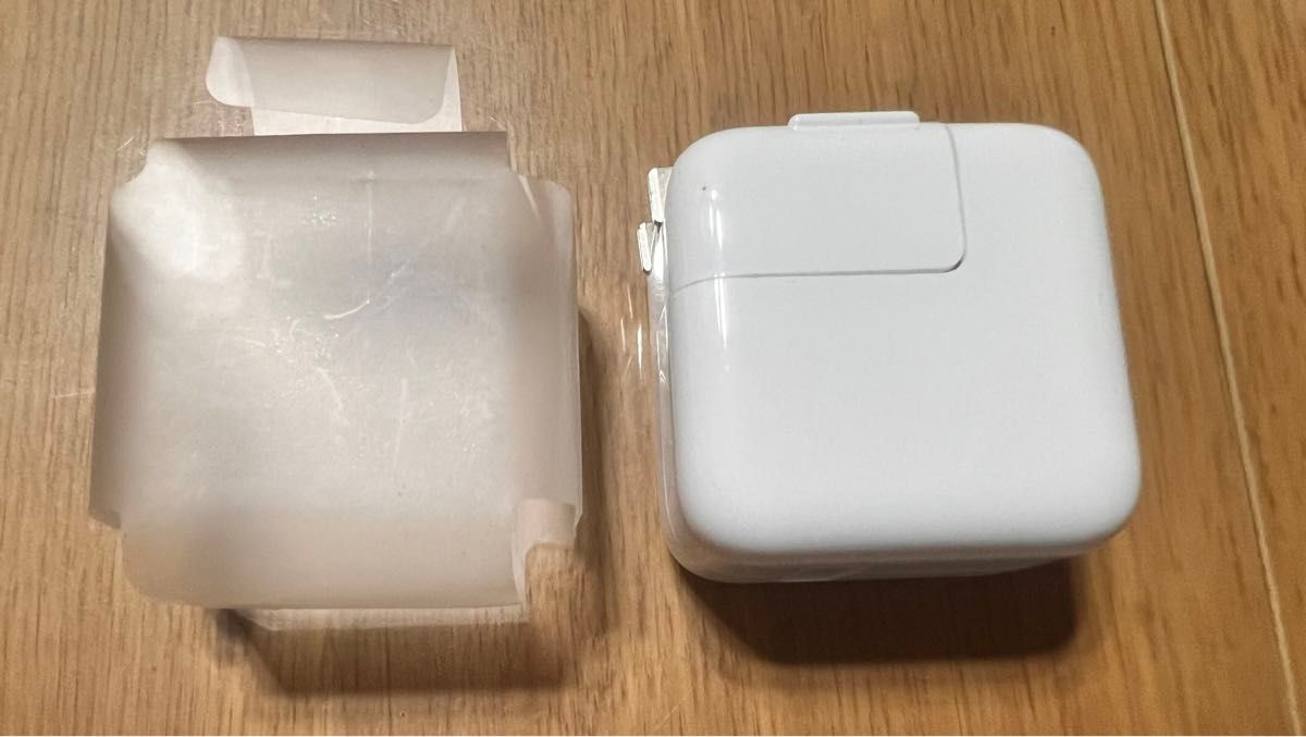 未使用　Apple純正 正規品 12W USB 急速電源アダプタ ACアダプタ iPad iPhone 充電器 Power