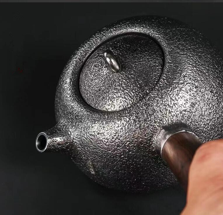 ★新品未使用★ 南部鉄器 鉄壺 コーティングなし 手作り鉄 やかんを沸かす お茶の道具 600MLの画像5