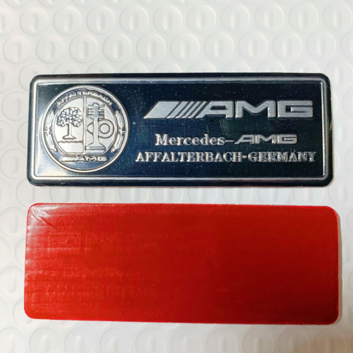 1枚　メルセデスベンツ　AMG  アルミ　エンブレム　ステッカー