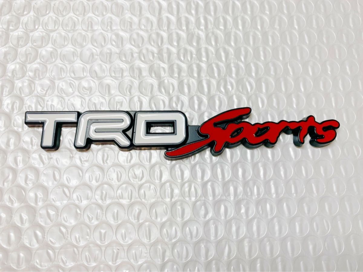 高品質金属製　トヨタ TRD SPORTS  エンブレム   1個