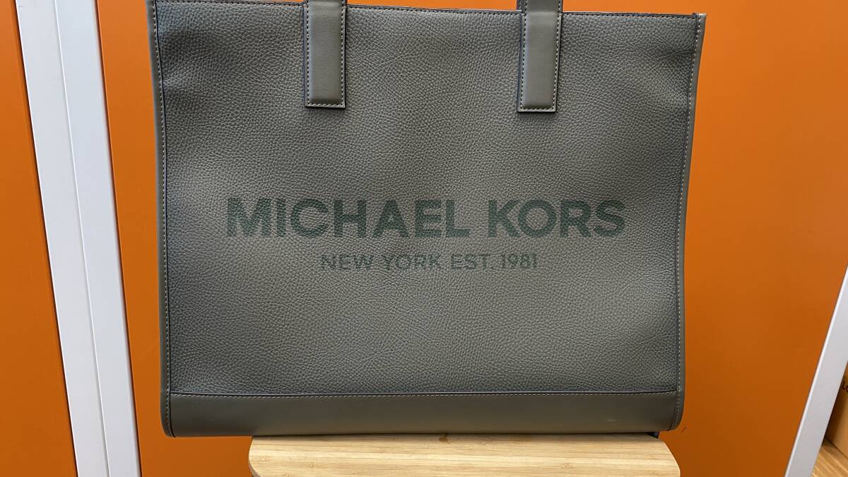 【未使用品】マイケルコース トートバック ハンドバック MICHAEL KORS ストラクチャートート_画像1