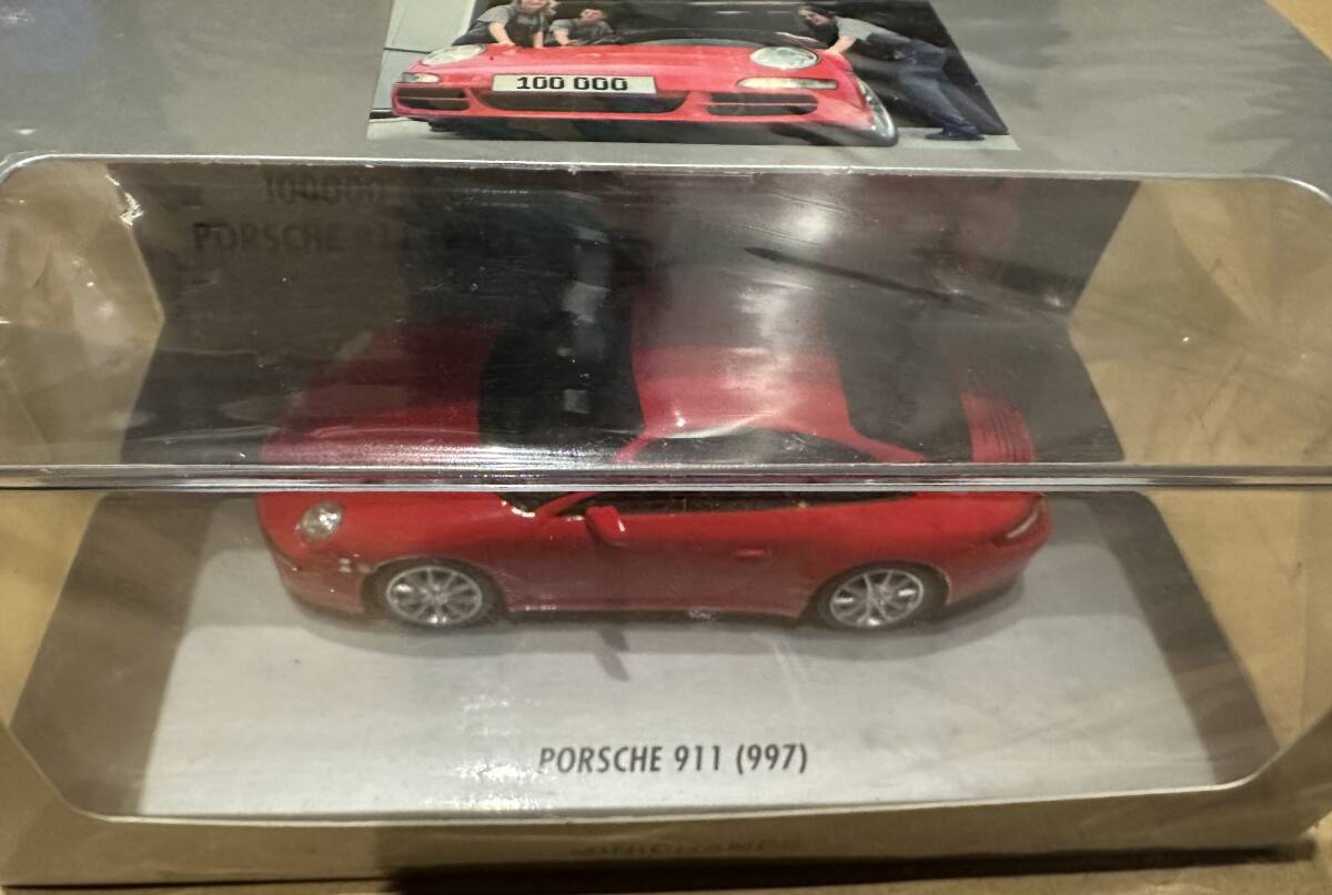 ミニチャンプス　PORCHE　911（997）1/43　中古品　※箱に難あり_画像1