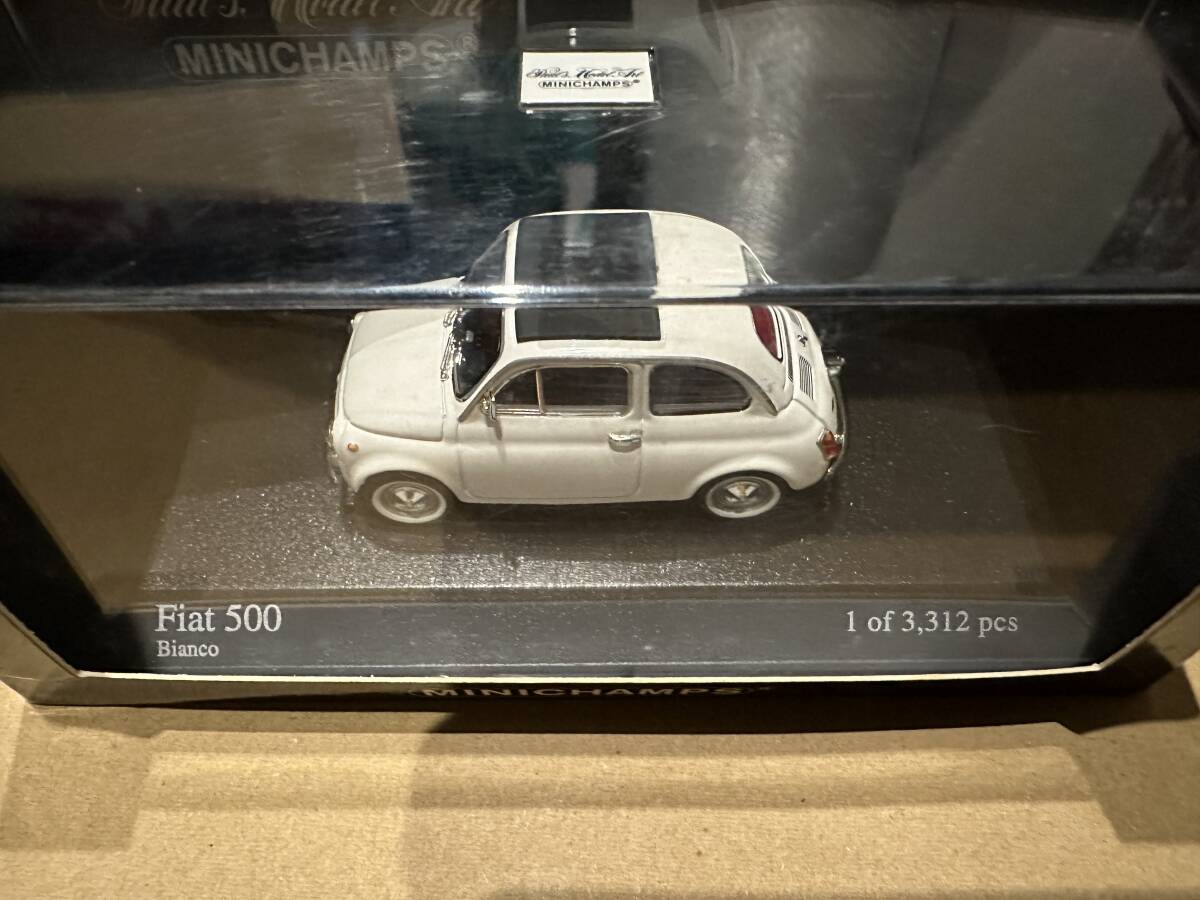 ミニチャンプス　Fiat500 1965 1/43　中古品　※箱に難あり_画像1
