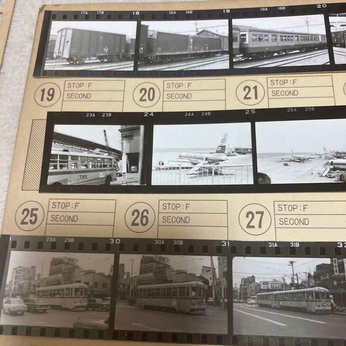 鉄道ネガ 路面電車 古い写真フィルム37コマ ベタ焼き写真37枚 昭和42年 電車・飛行機の画像8