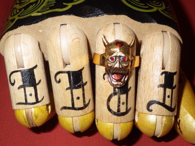 60*S*..* игрушка кольцо *291* Vintage * игрушка. кольцо * Monstar * De Ville * Япония * искусство * мир рисунок * татуировка *.* жевательная резинка кольцо *USA