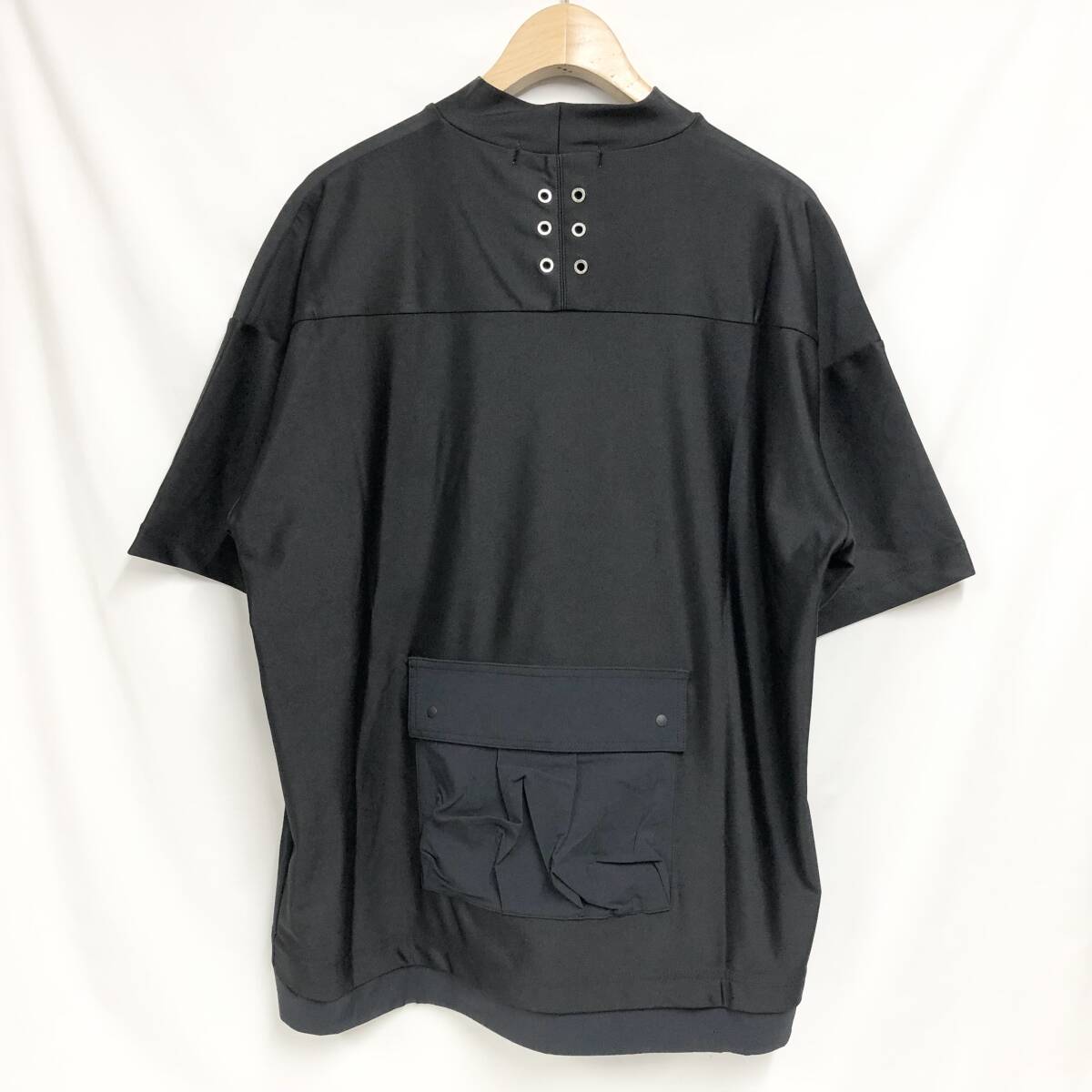 ○★新品未使用　RUSSELUNO（ラッセルノ）　ウエストポケットハイネックTシャツ　1（Mサイズ相当）　ブラック★○