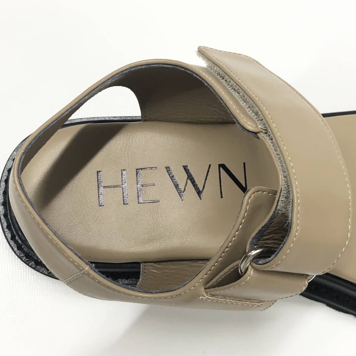 新品未使用 HEWN (ヒューン) Hook and Loop w−soled サンダル 新品未使用 HEWN (ヒューン) Hook and Loop w−soled サンダル