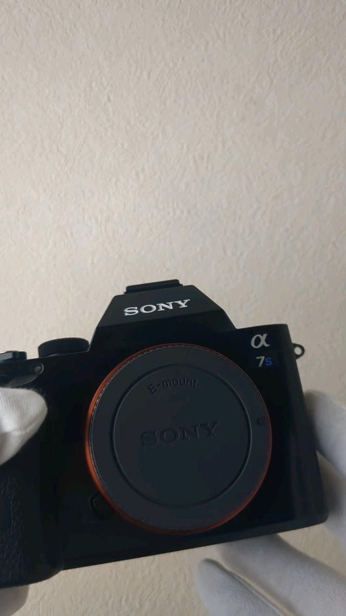 SONY α7S（初代）フルサイズミラーレス一眼カメラ ILCE-7S【シャッター回数約6500枚】