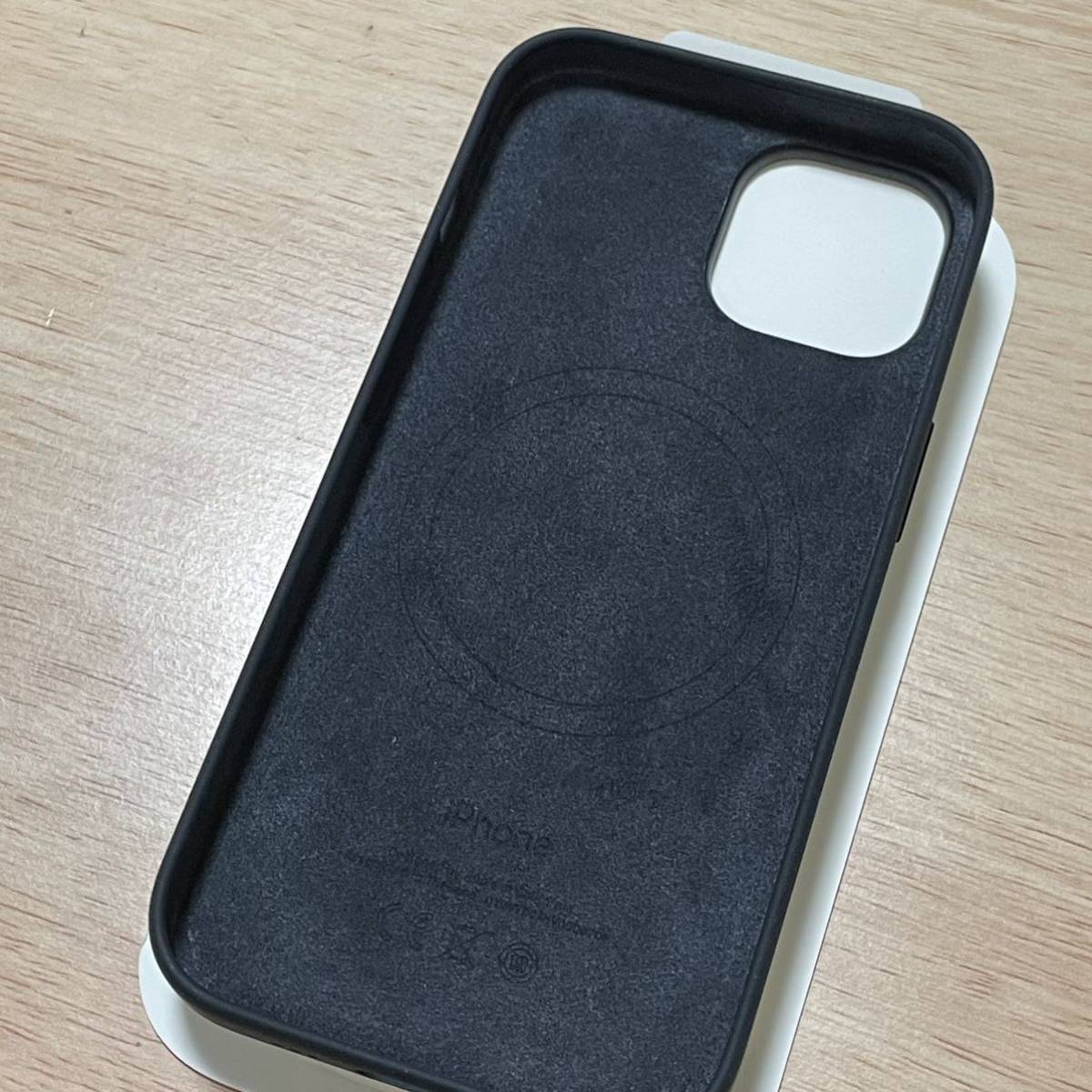 ★新品★純正 iPhone 15 シリコンケース・ブラック　　300B⑧_画像6