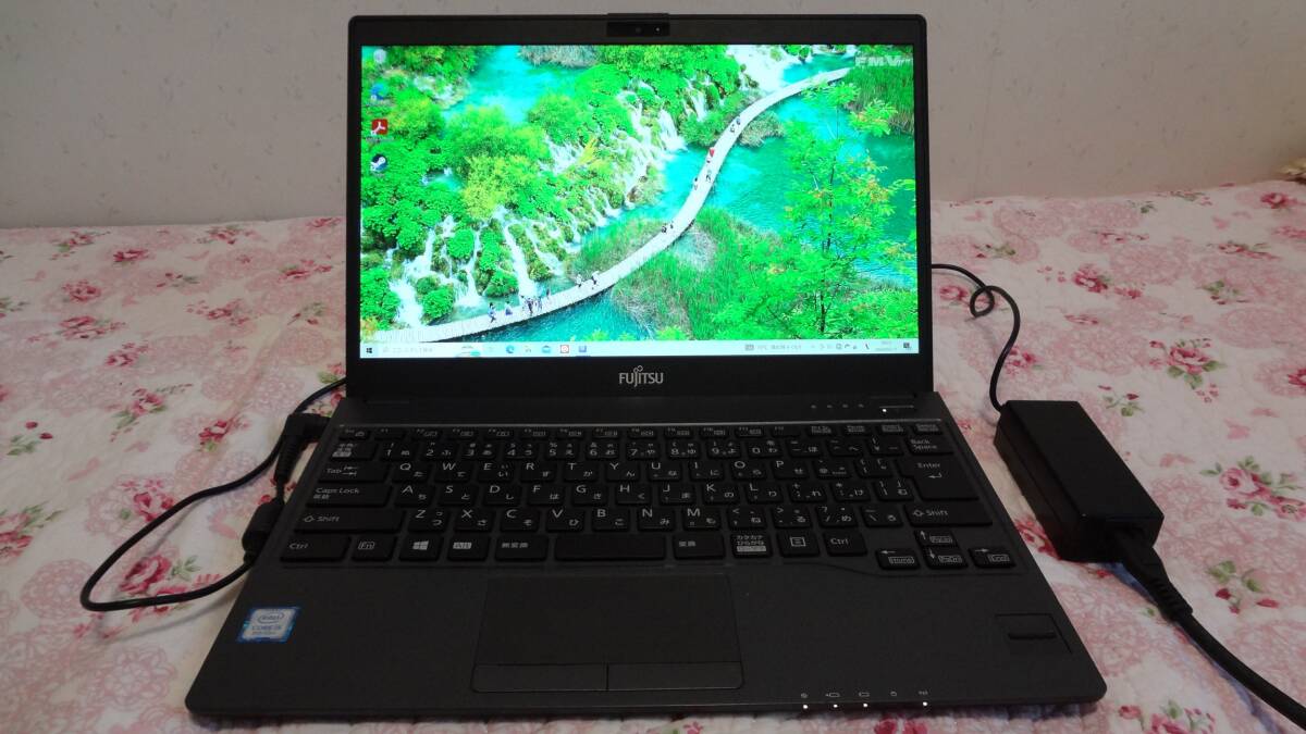 【薄型/超軽量/日本製】富士通 13.3インチFull-HD 液晶ノートPC LIFEBOOK UHシリーズ FMVWC2U27 8世代Core-i5 Windows11対応 MS Office_画像1