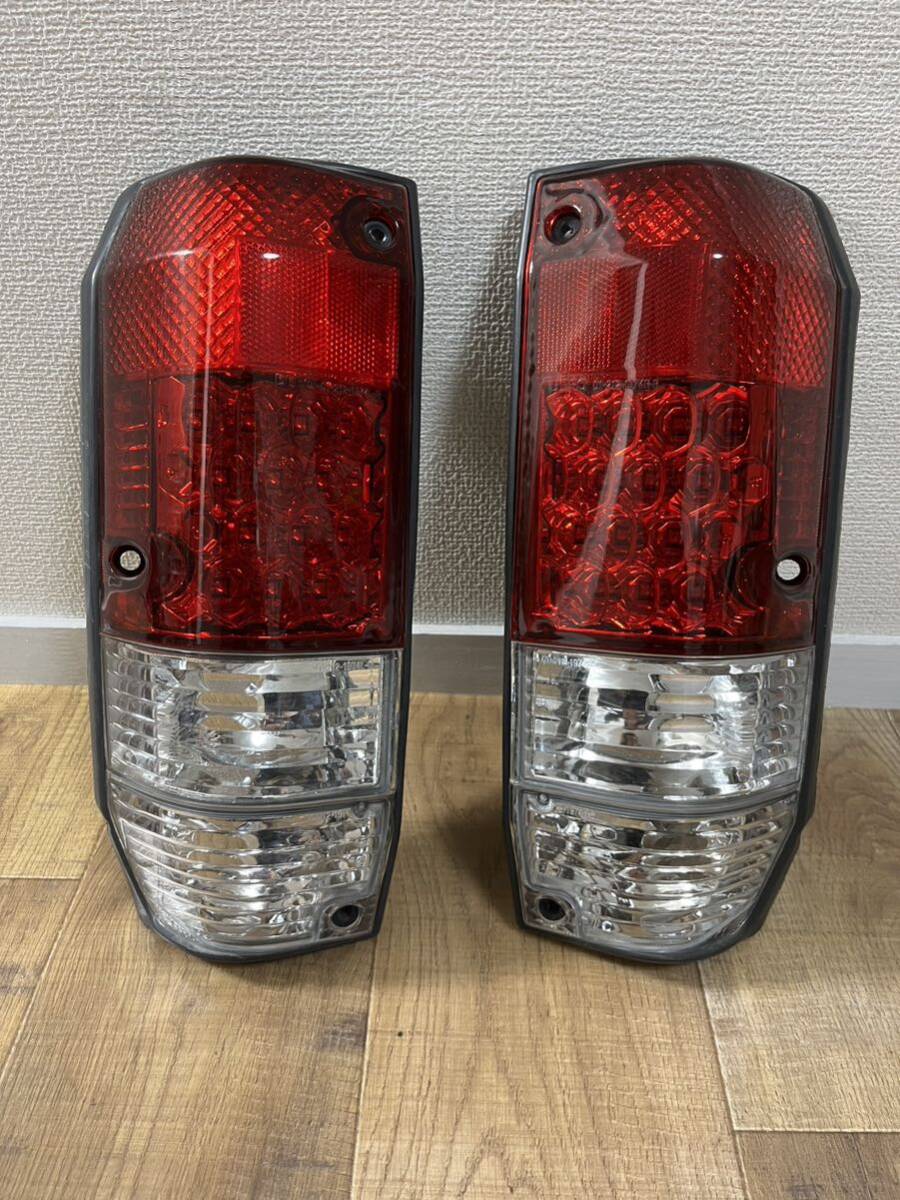 トヨタ ランドクルーザー 78プラド 70系 社外 LED テールランプ テールライト 左右セット 中古品 DEPO製 美品の画像1