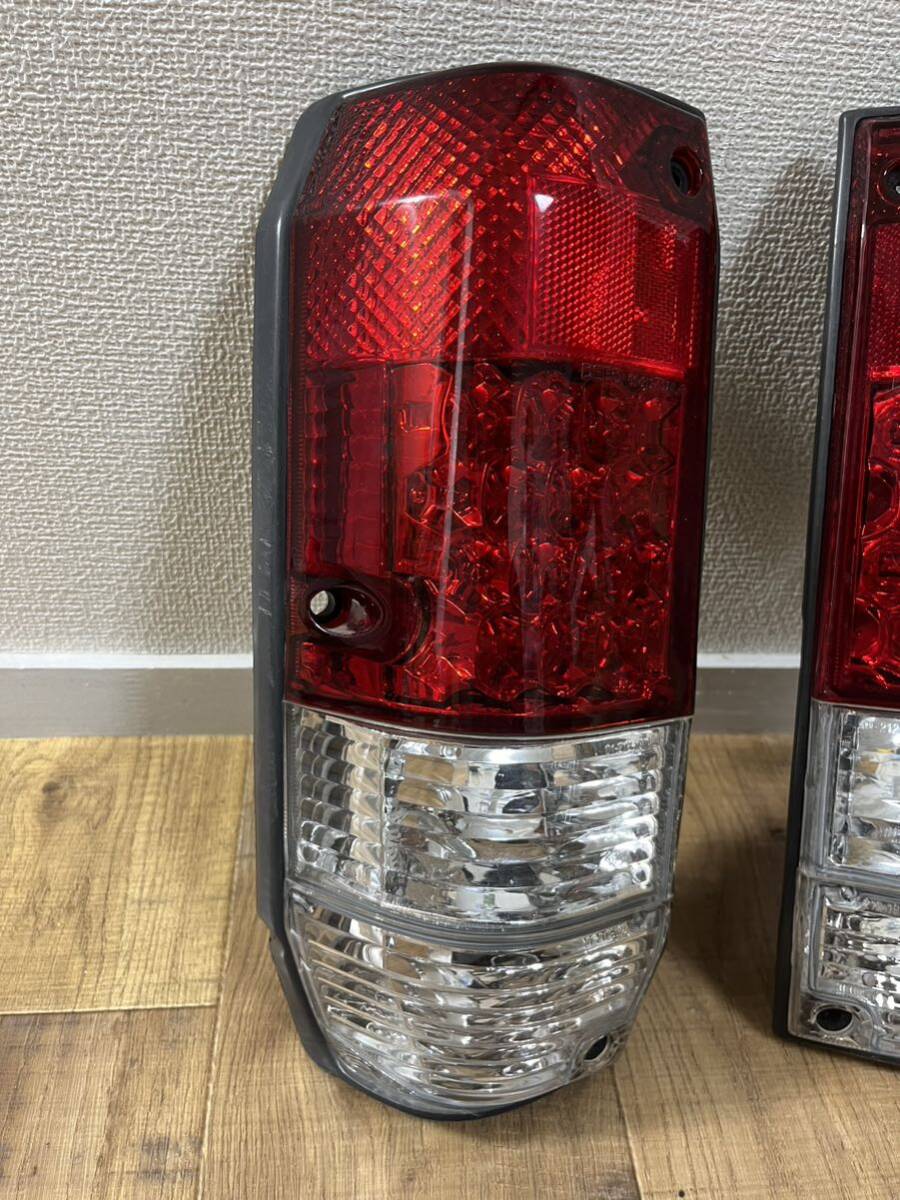 トヨタ ランドクルーザー 78プラド 70系 社外 LED テールランプ テールライト 左右セット 中古品 DEPO製 美品の画像2