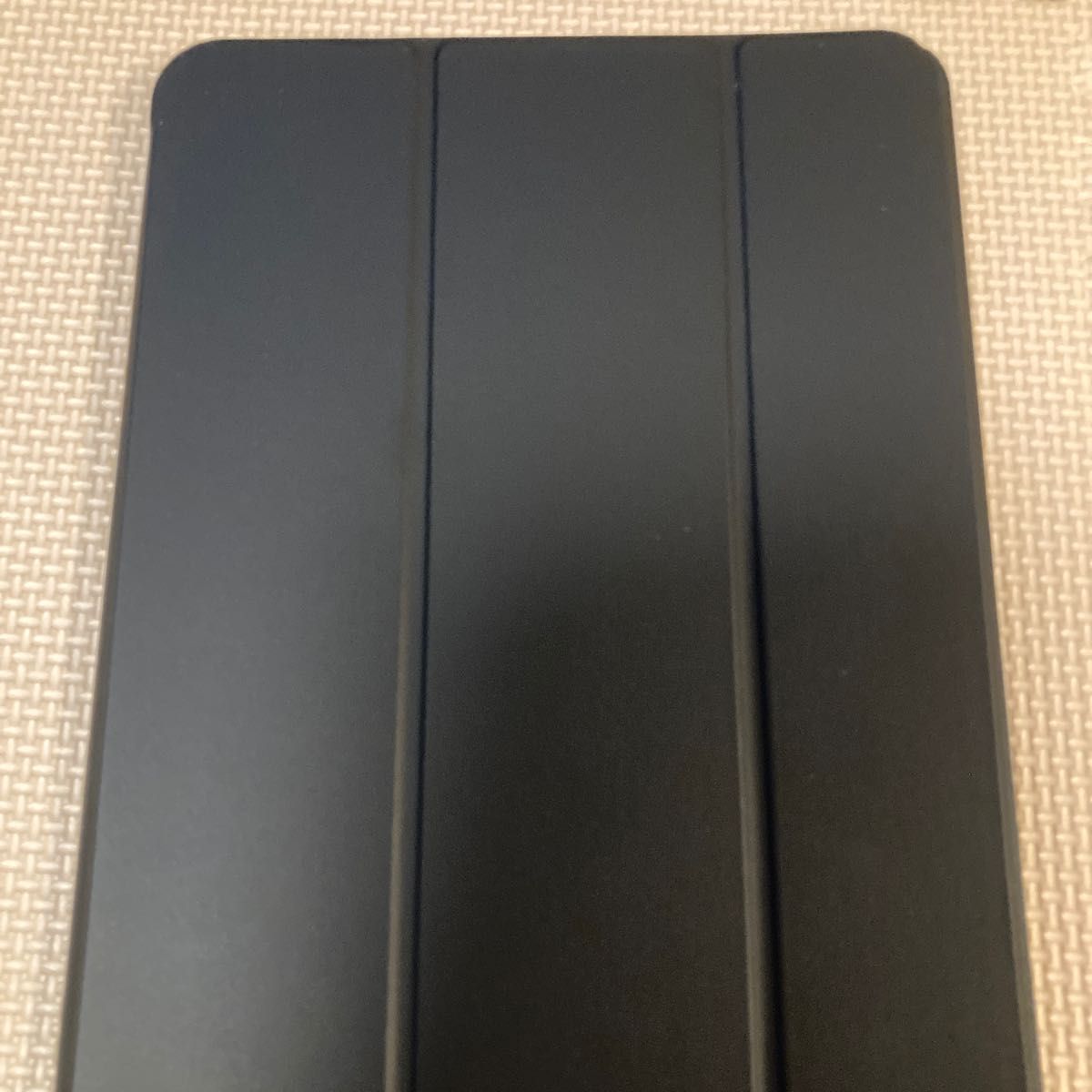 ESR iPad 10世代 ケース 10.9インチ ipad ケース(ブラック)