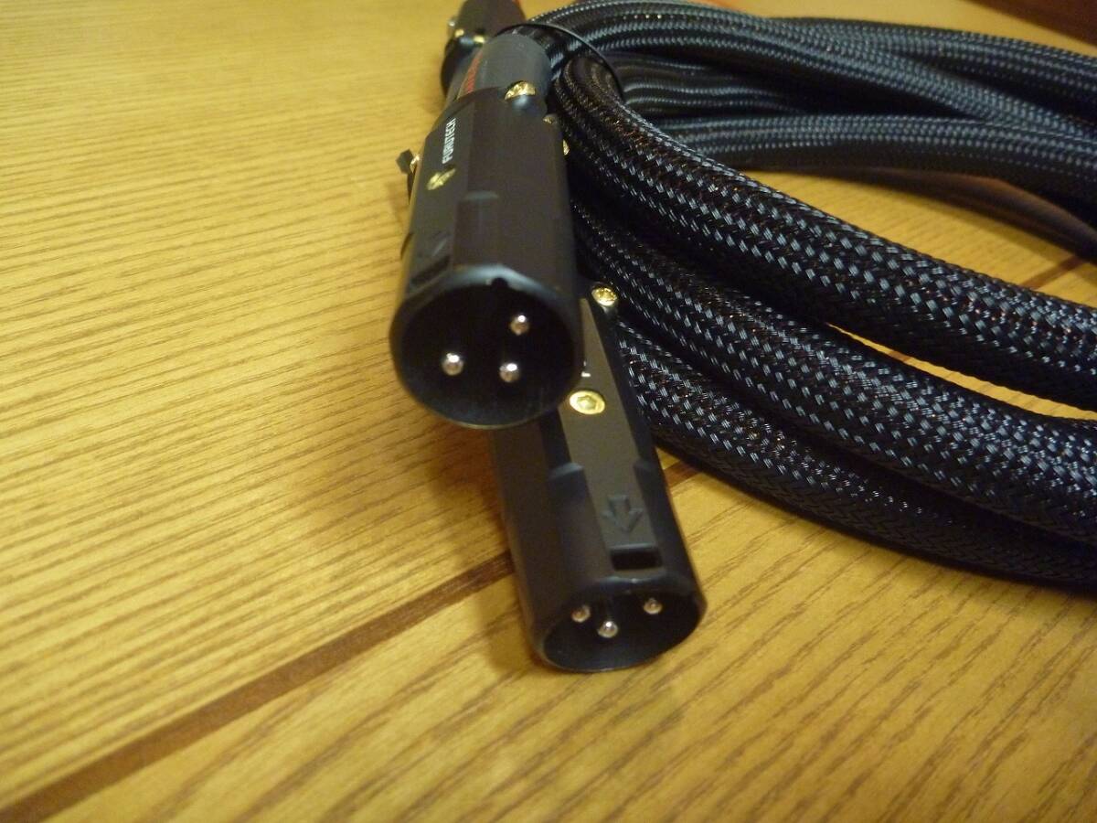 ** acoustic revive 1 pair * Pro cable (8412)2 pair *XLR cable 1m set ( including carriage ) **