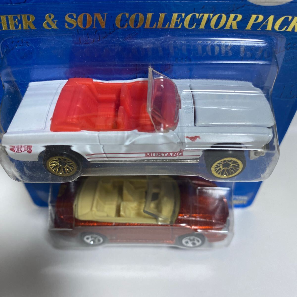 ホットウィール Hot Wheels Avon 限定 Father & Son Collector Pack Mustang の画像2