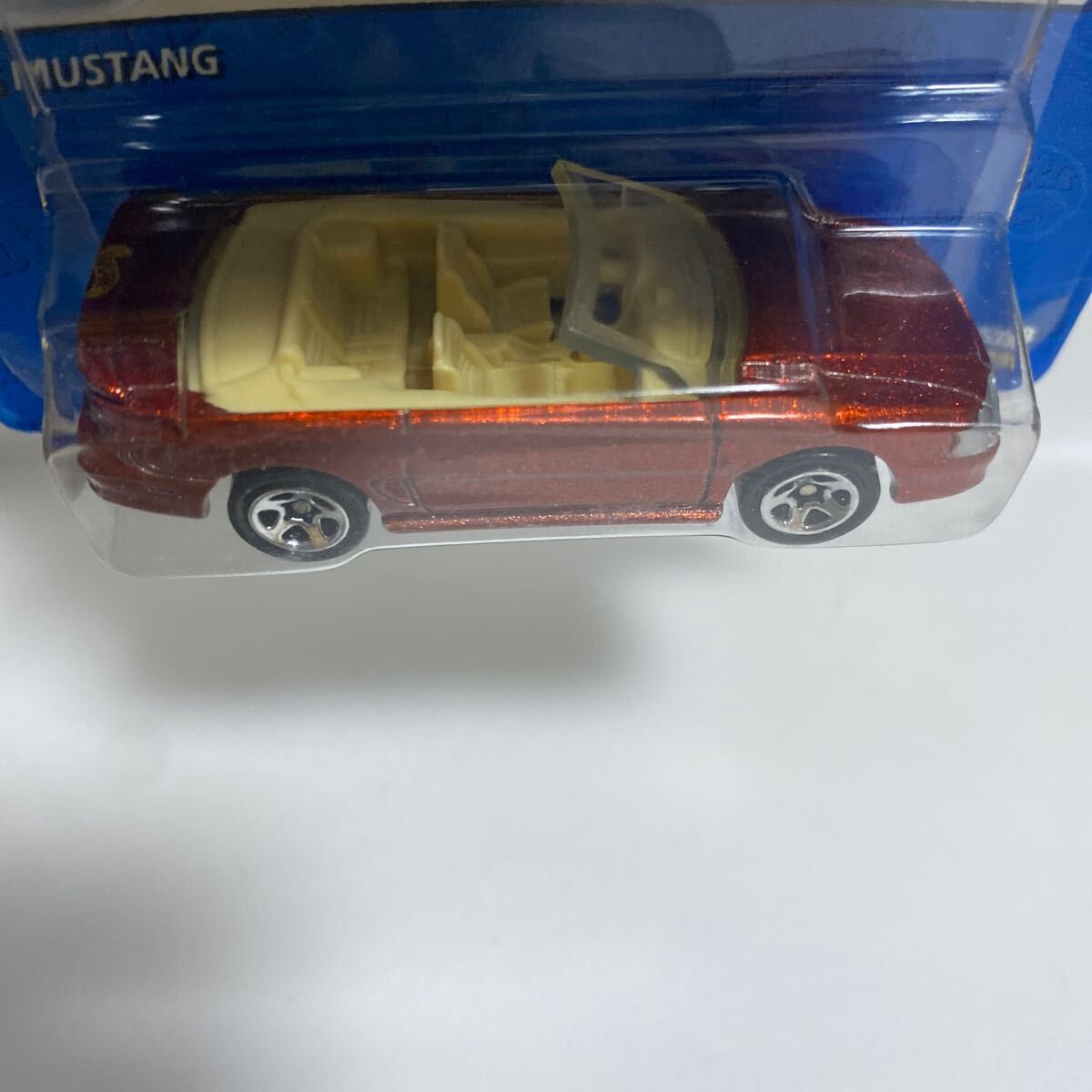 ホットウィール Hot Wheels Avon 限定 Father & Son Collector Pack Mustang の画像3