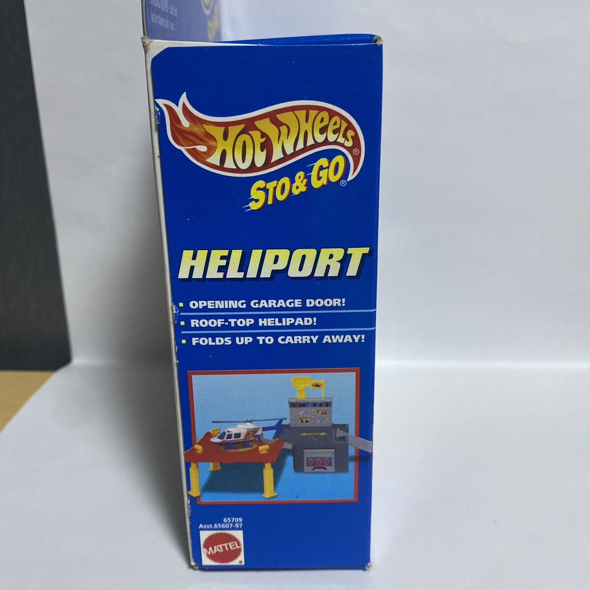 ホットウィール Hot Wheels Sto & Go Heliport Play Set Propper Chopperの画像3