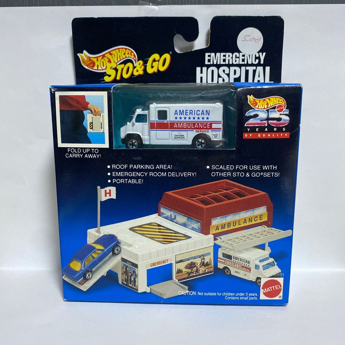 ホットウィール Hot Wheels Sto & Go Emergency Hospital Play Set Ambulanceの画像1