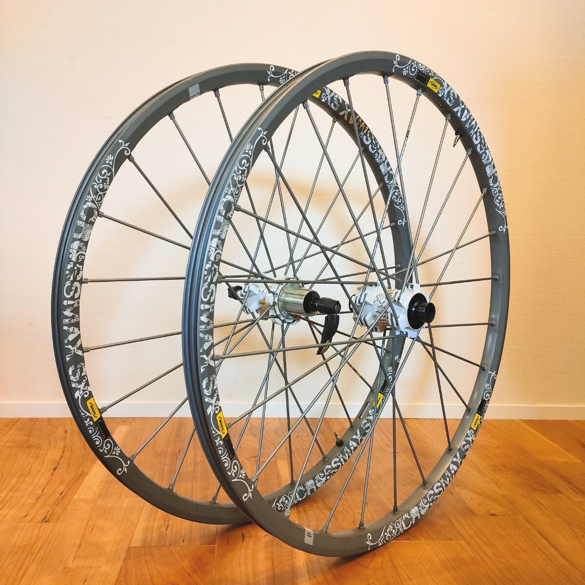 Yahoo!オークション - MAVIC CROSSMAX SX 中古美品 Yahoo!オークション - MAVIC CROSSMAX SX 中古美品