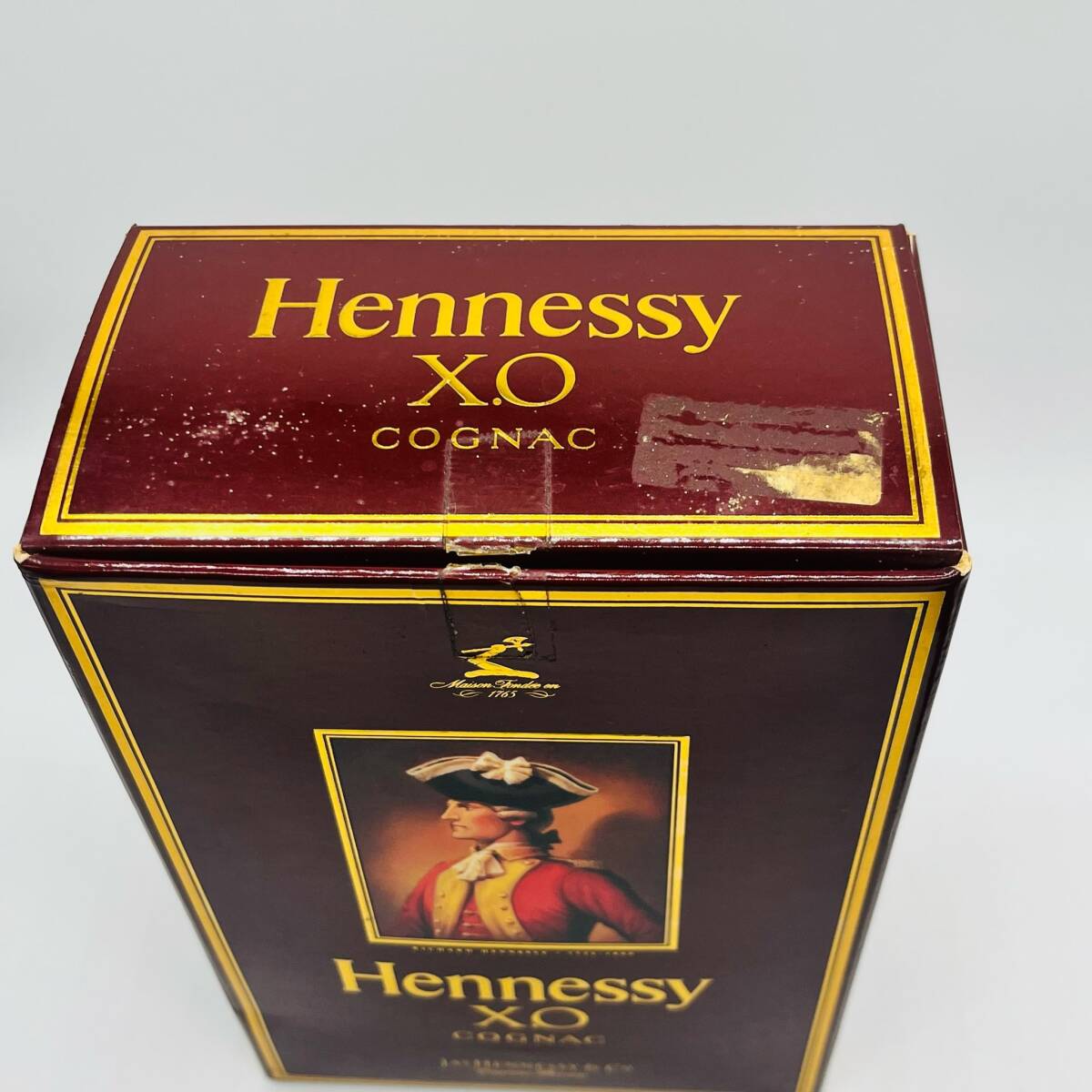 Hennessy X.O ヘネシー COGNAC コニャック ブランデー 金キャップ 700ml 40％ 未開栓 古酒 洋酒 お酒 瓶 クリアボトル 保管品 箱付 8392の画像10