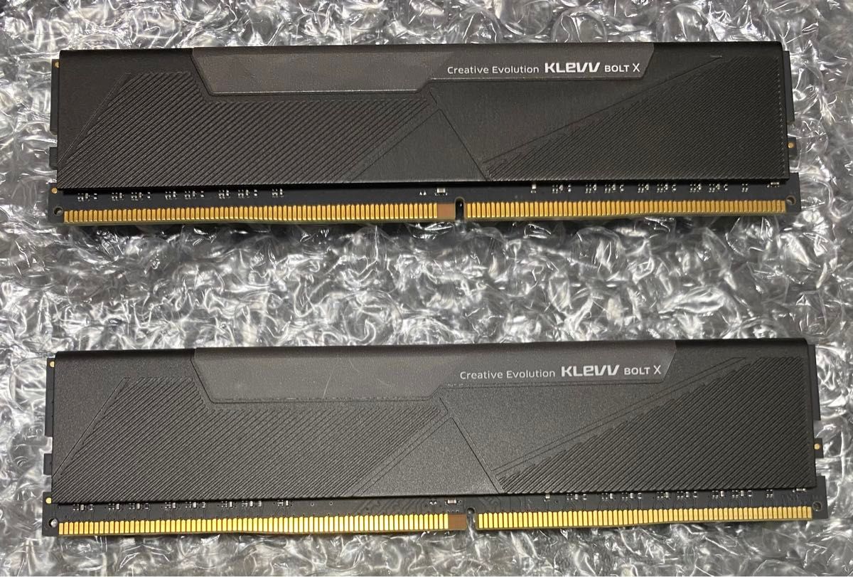 KLEVV BOLT X KD48GU880-32A160U DDR4-3200