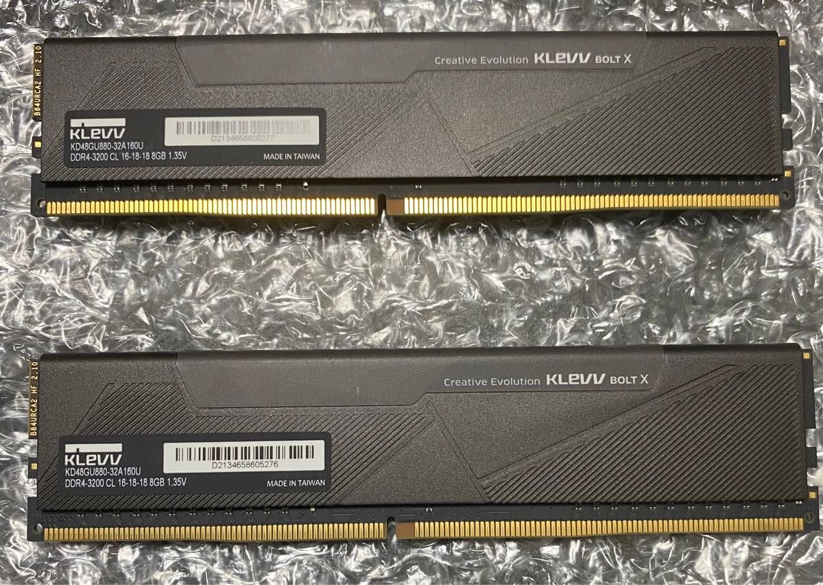 KLEVV BOLT X KD48GU880-32A160U DDR4-3200