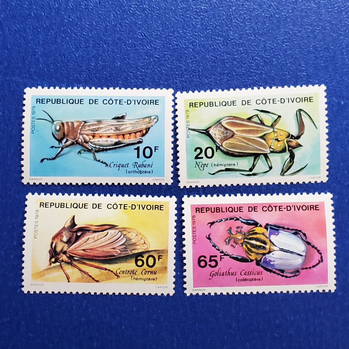 コートジボワール★1978年　昆虫４種　未使用切手_画像1