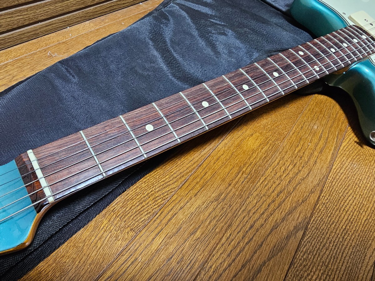 Fender　jazz master エレキギター　ケース付き_画像3