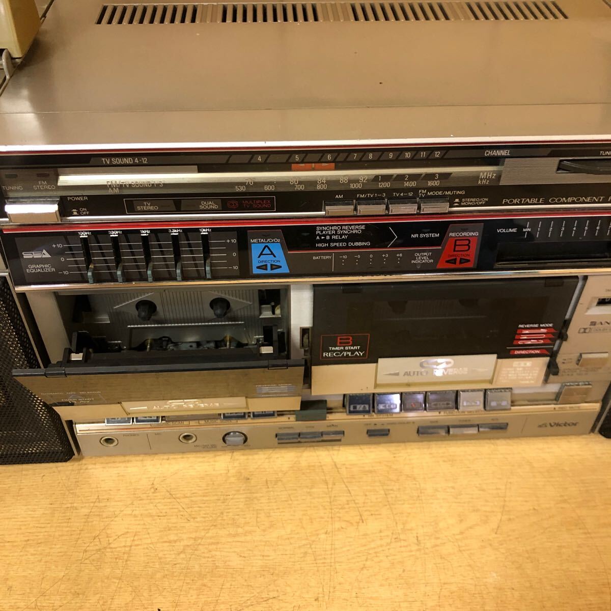 Victor Victor PC-W330 PC-B330 radio-cassette AM FM Showa Retro rare radio cassette present condition goods 