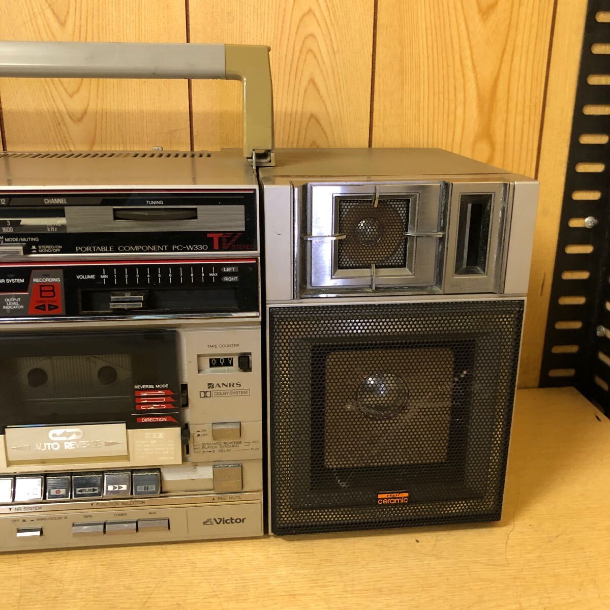Victor Victor PC-W330 PC-B330 radio-cassette AM FM Showa Retro rare radio cassette present condition goods 