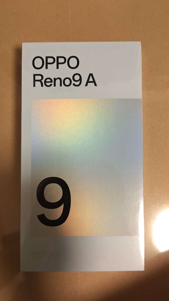 OPPO Reno9A SIMフリー ワイモバイル版 ムーンホワイトの画像1